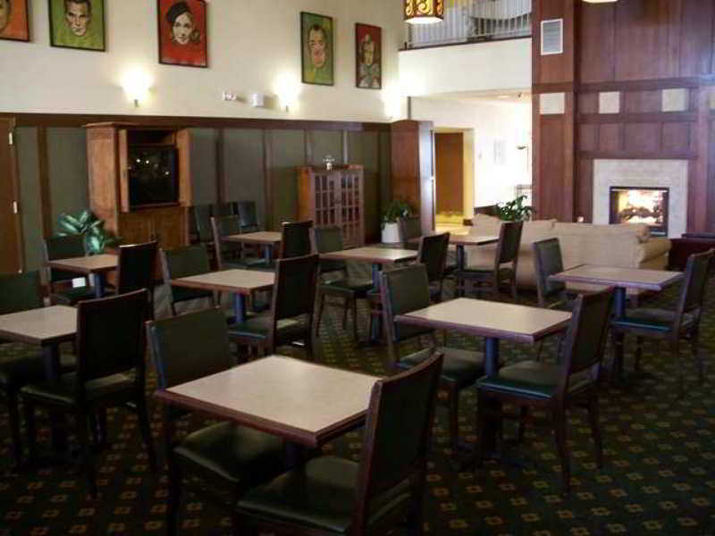 Hampton Inn & Suites Providence-Warwick Airport Ресторан фото